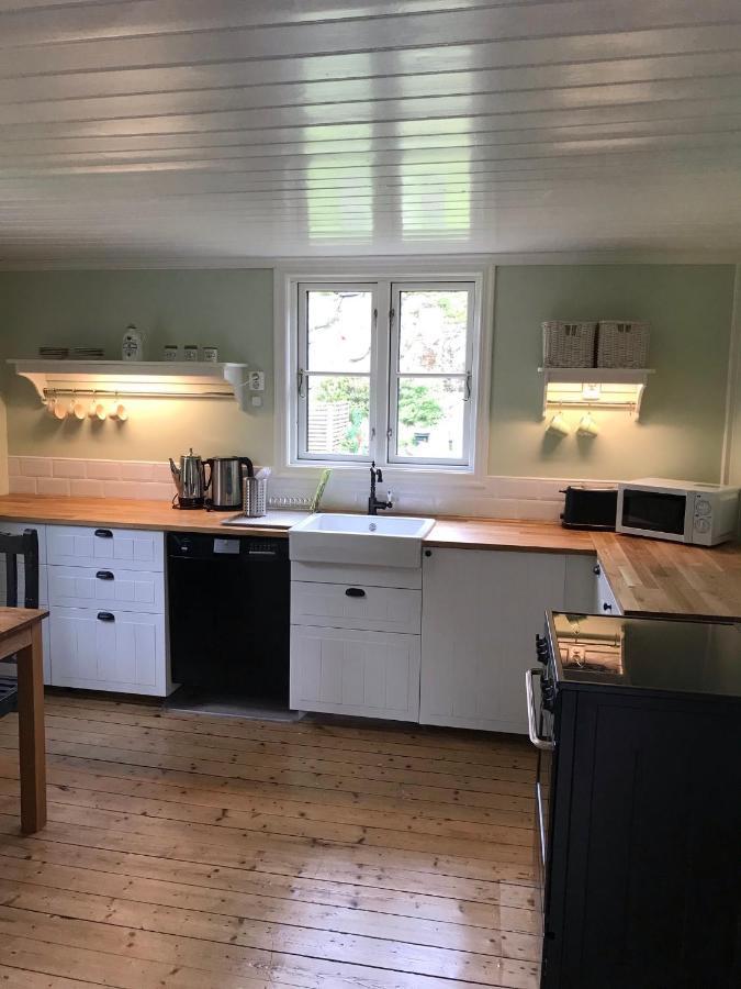 Fagerbacka Torp. Soet Stuga Naera Havet Lysekil Extérieur photo